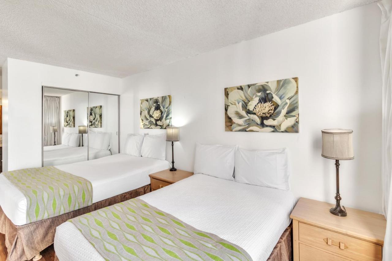 Sea View Condos At The Waikiki Banyan - Free Parking! Гонолулу Экстерьер фото